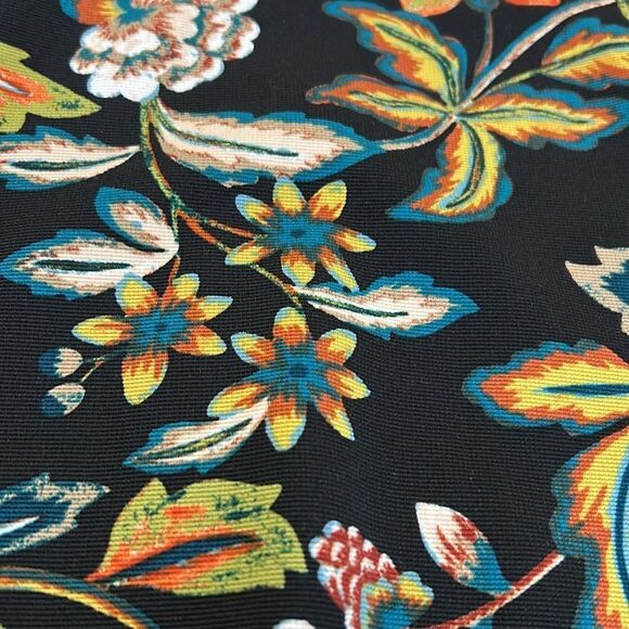 INC International Concepts black floral front zip mini skirt Size 10P EUC - Picture 8 of 8